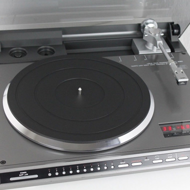 Aiwa LP-3000 turntable